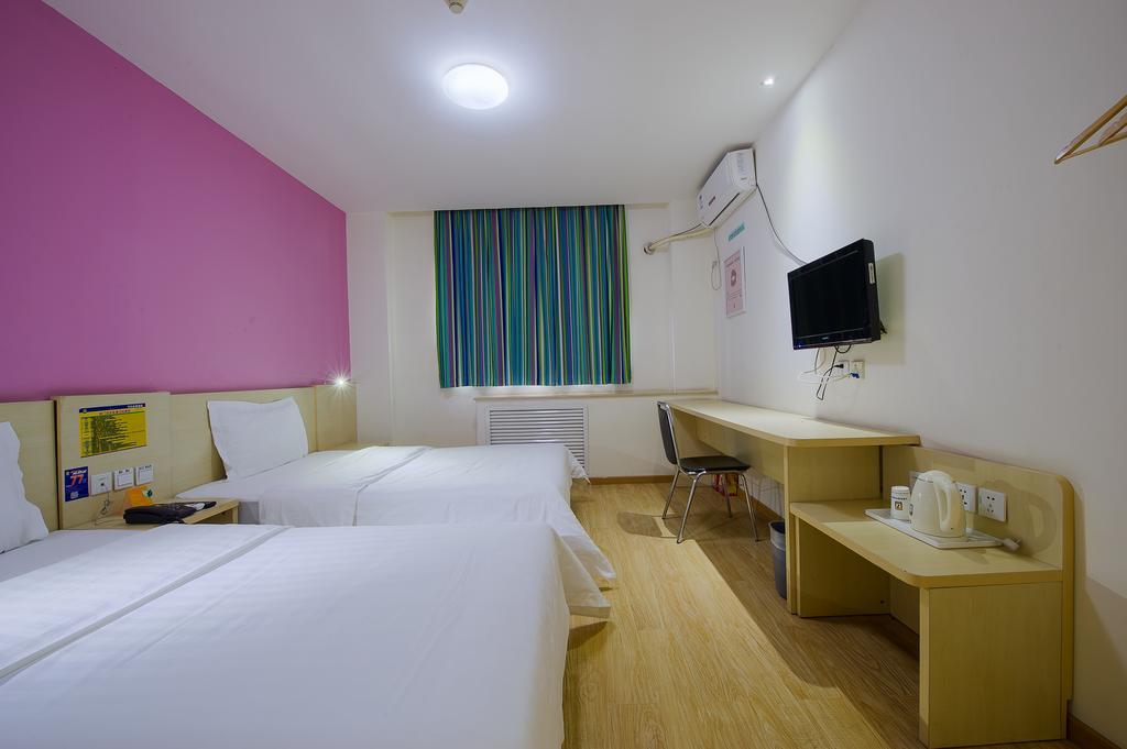 7Days Inn Guangzhou Gangding Longkou XI Road Dış mekan fotoğraf