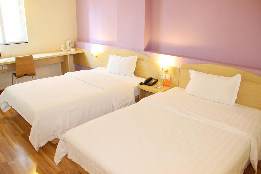 7Days Inn Guangzhou Gangding Longkou XI Road Dış mekan fotoğraf