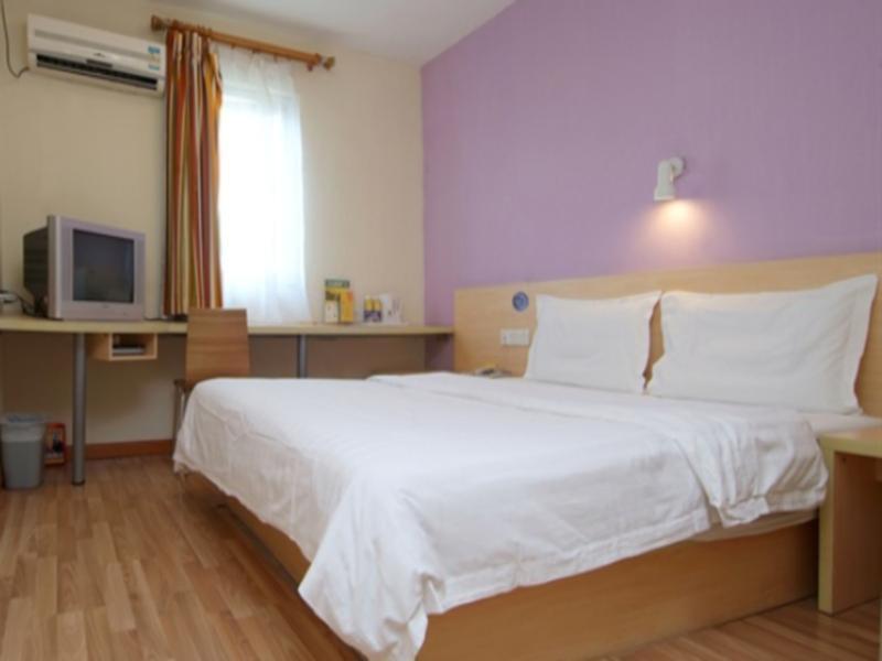 7Days Inn Guangzhou Gangding Longkou XI Road Dış mekan fotoğraf